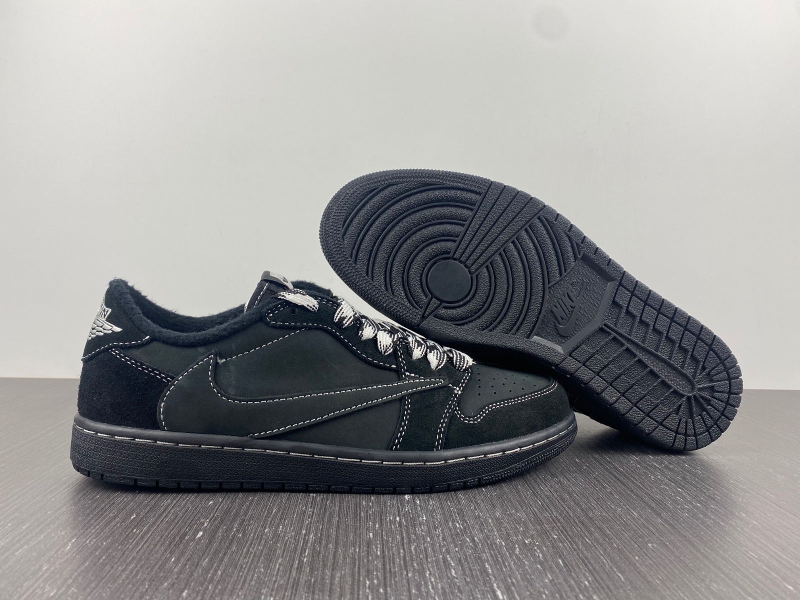 Travis Scott x Air Jordan 1 Low Black/Phantom
