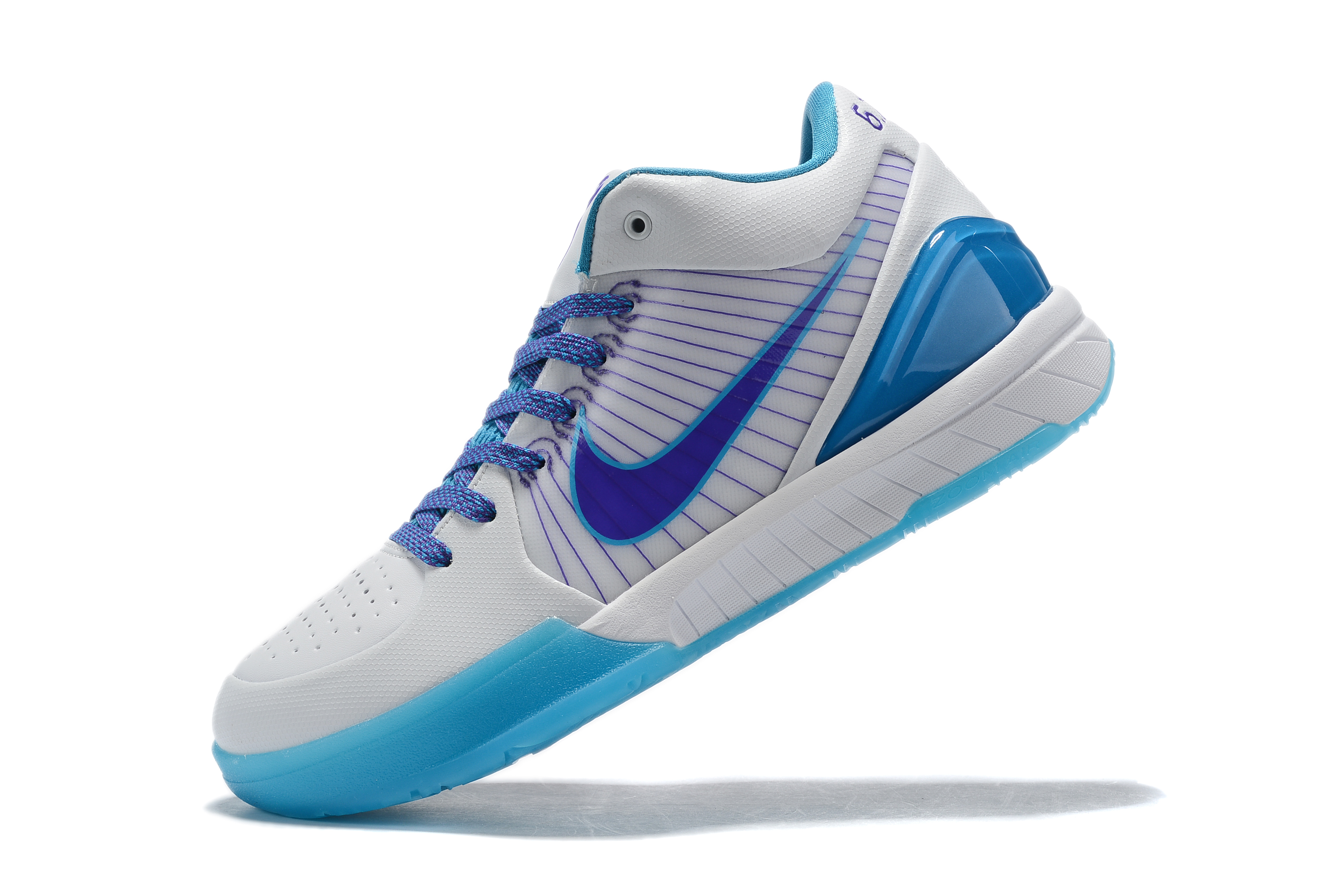 KOBE Sneaker 4