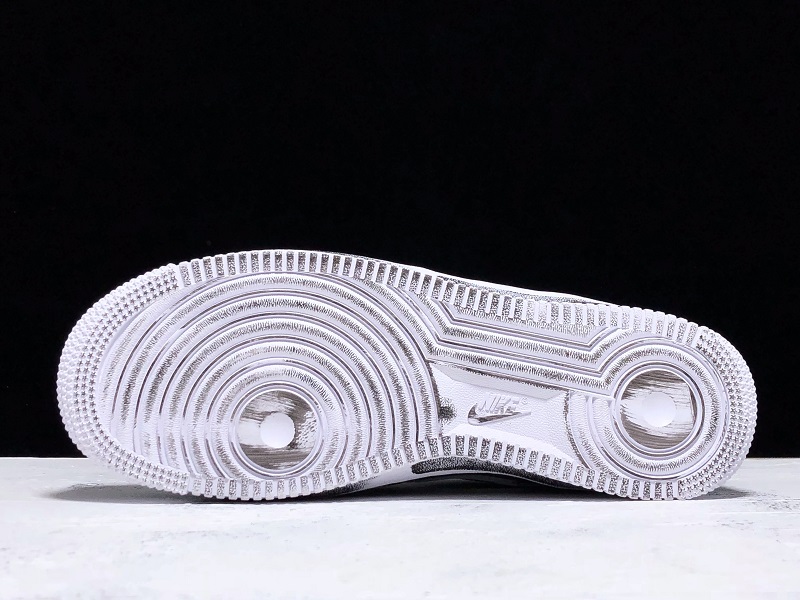 PEACEMINUSONE x Nike Air Force 1 AQ3692-001