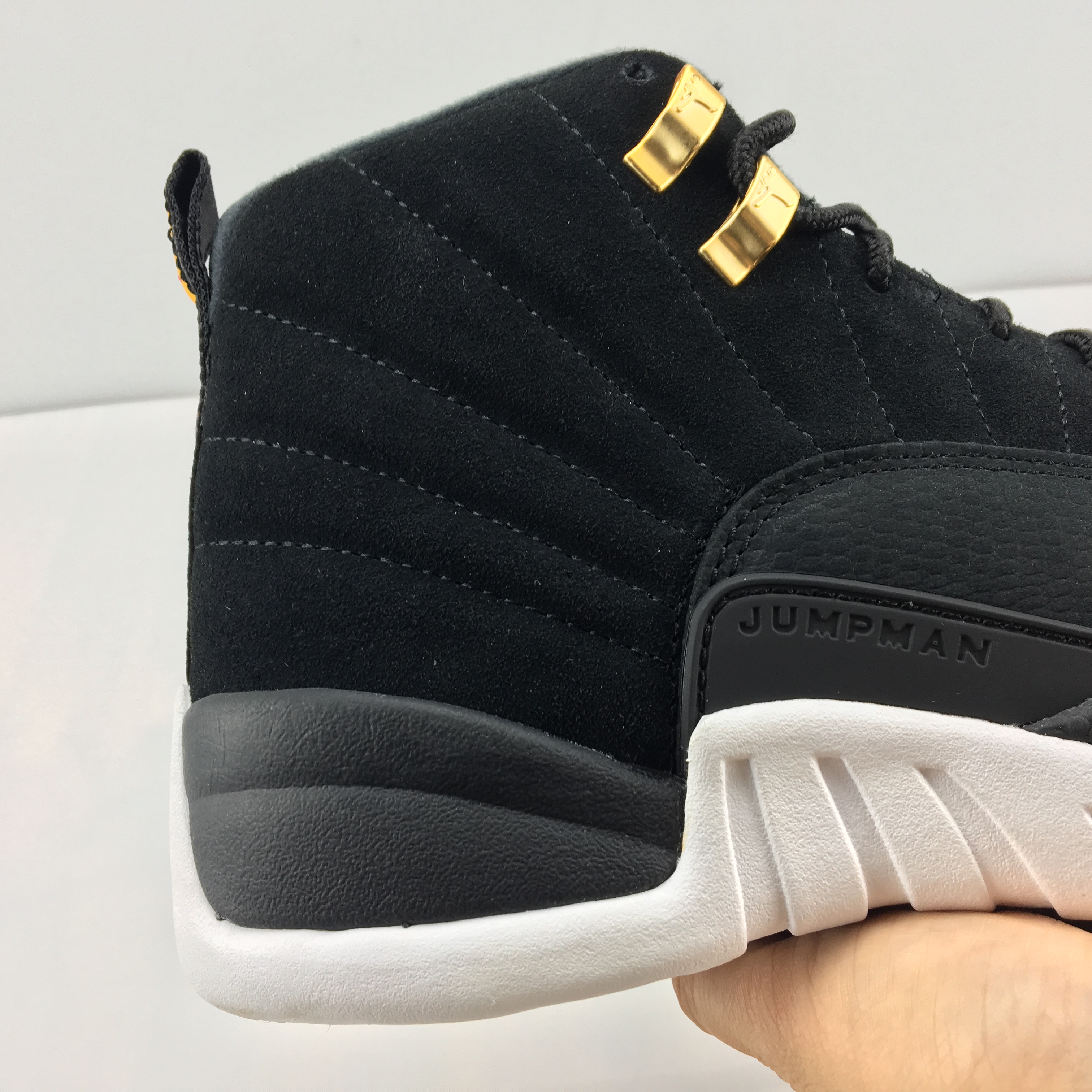 AIR JORDAN 12“REVERSE TAXI” 130690-017