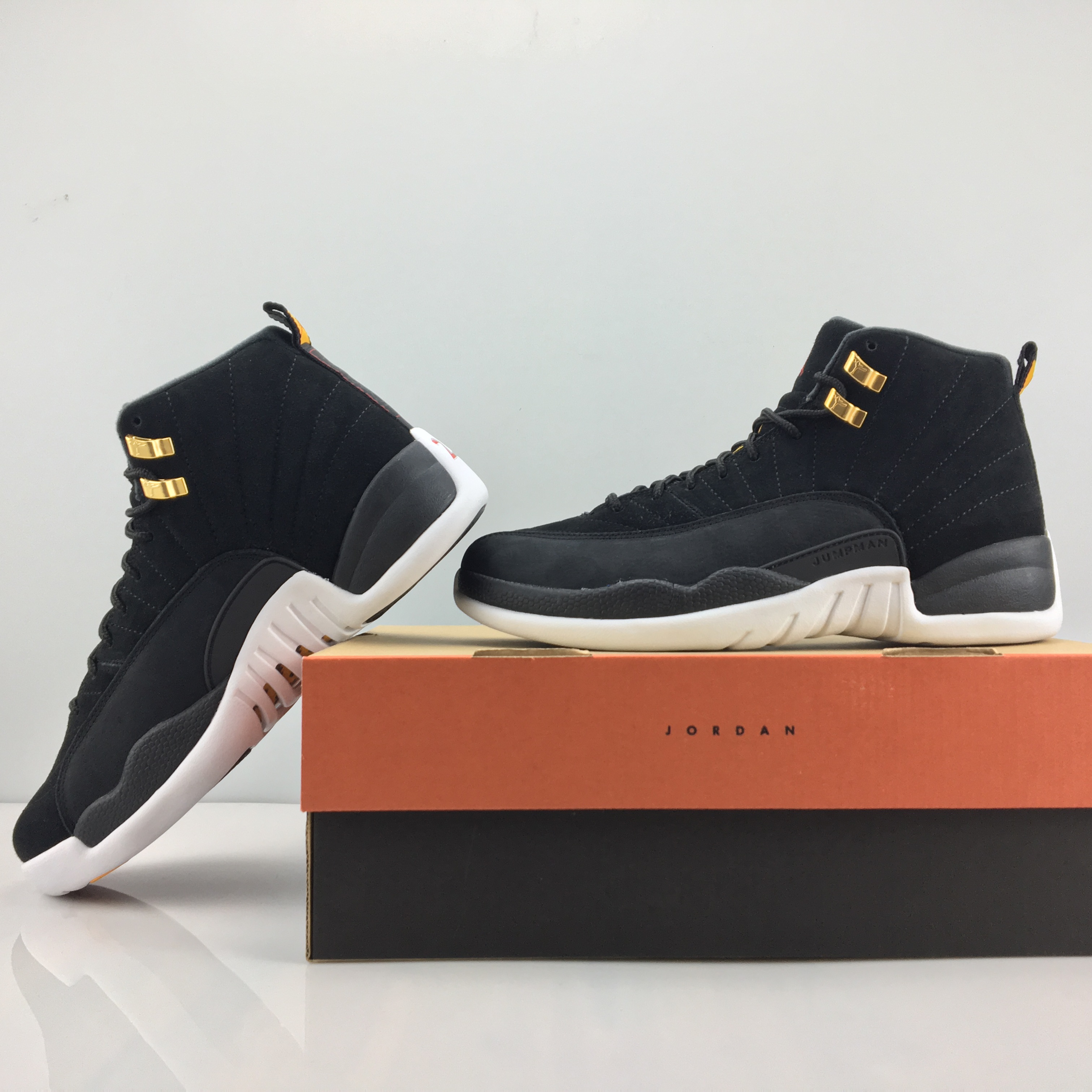 AIR JORDAN 12“REVERSE TAXI” 130690-017