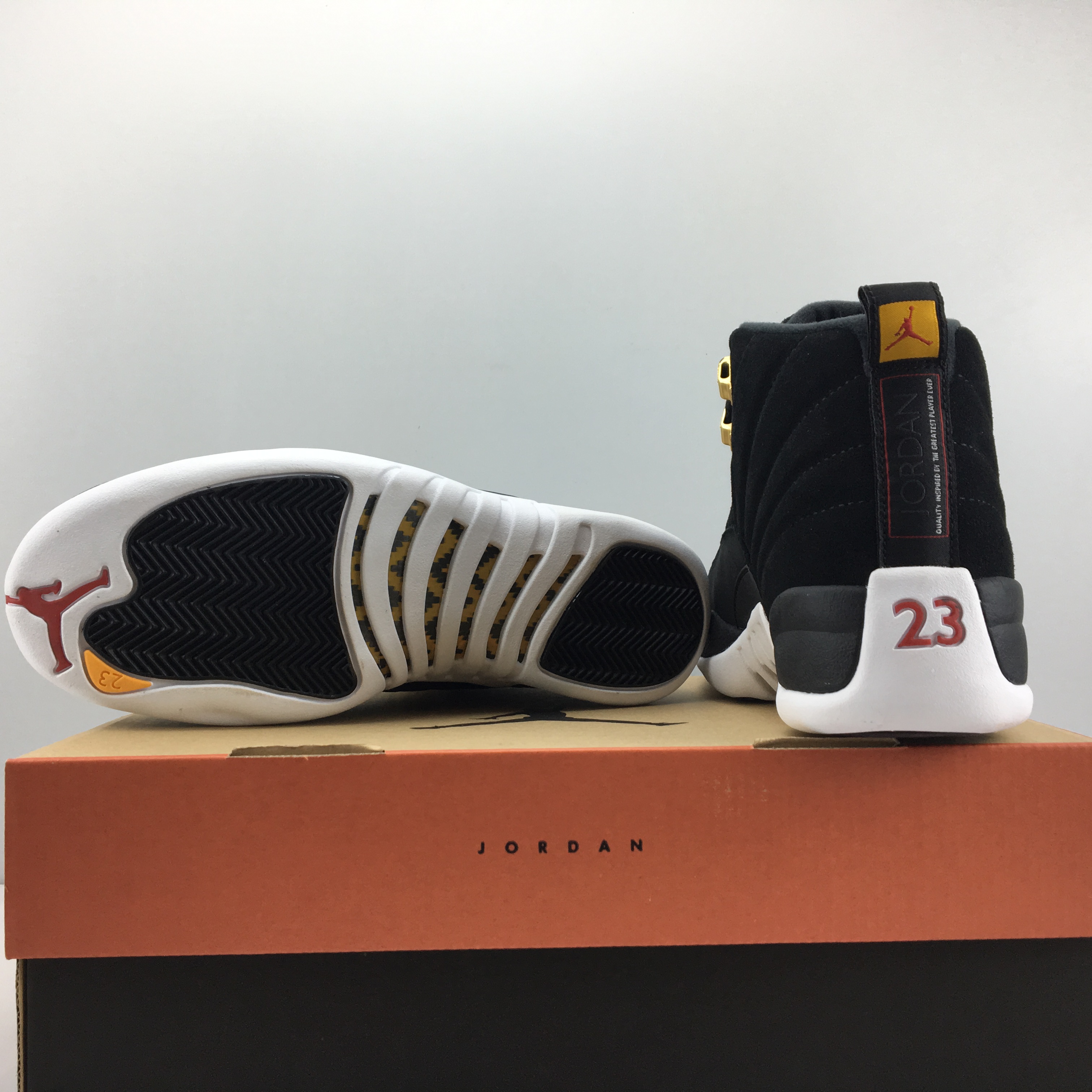 AIR JORDAN 12“REVERSE TAXI” 130690-017