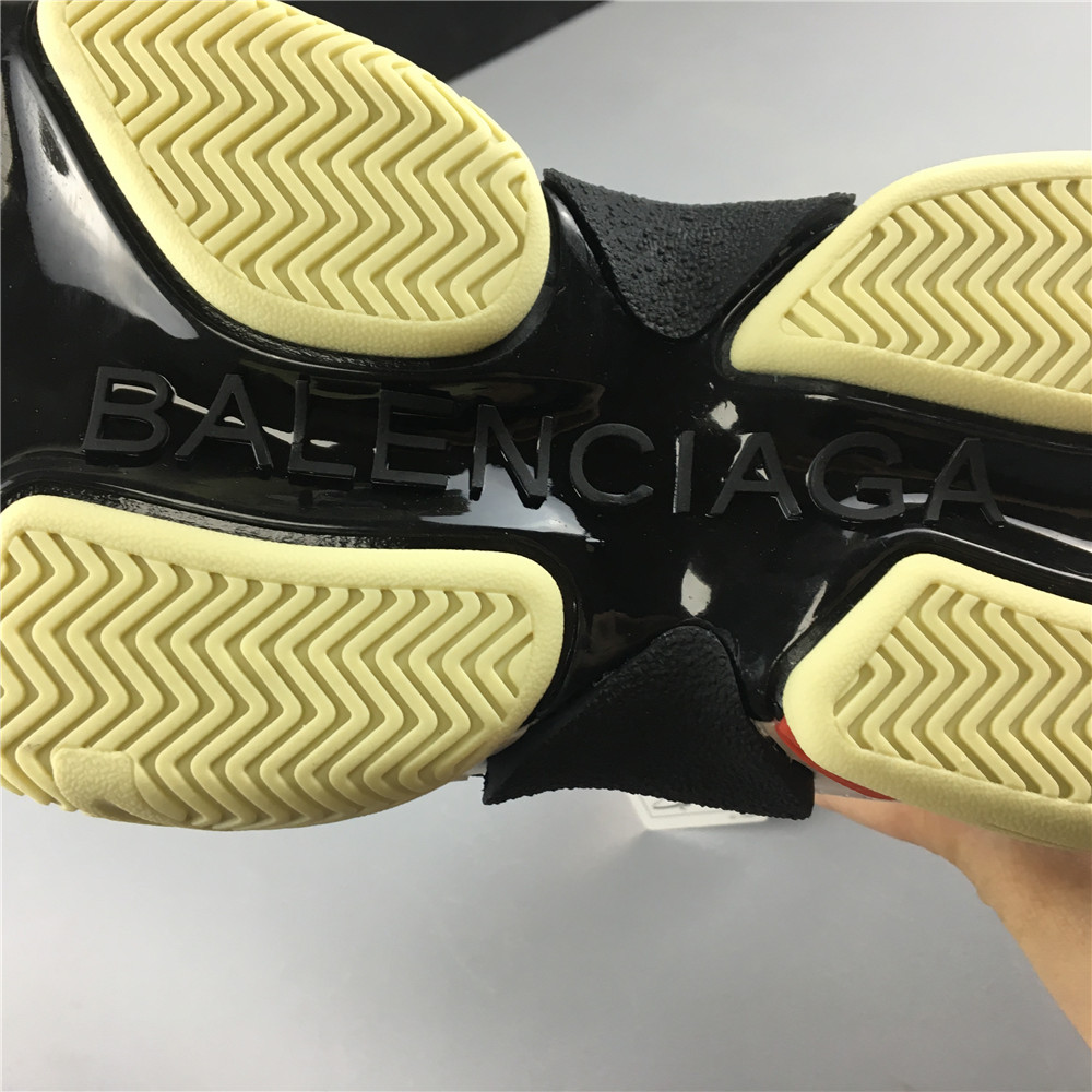 BLG TRIPLE S OLD WHITE POWDER  BLUE  BLACK