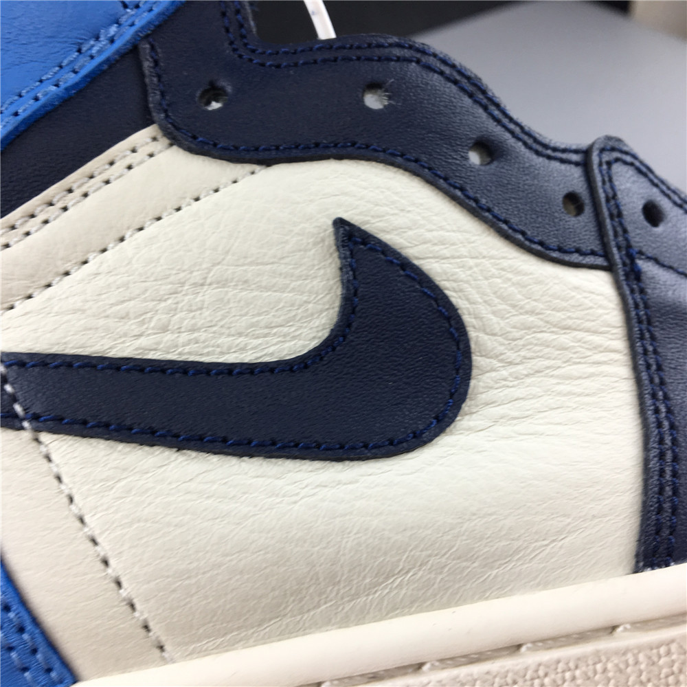 AIR JORDAN 1 OBSIDIAN 555088-140