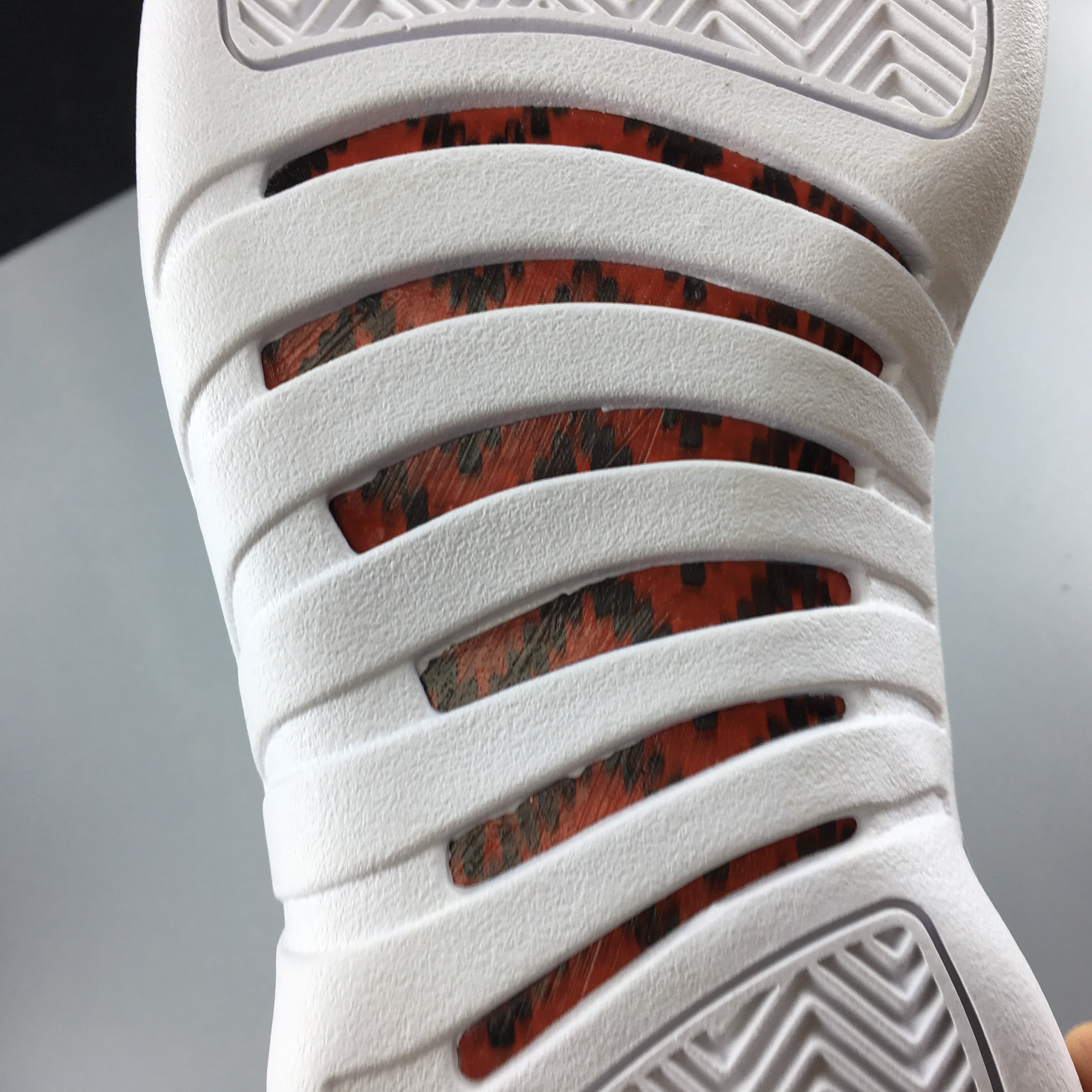 AIR JORDAN 12 “FIBA” 130690-107
