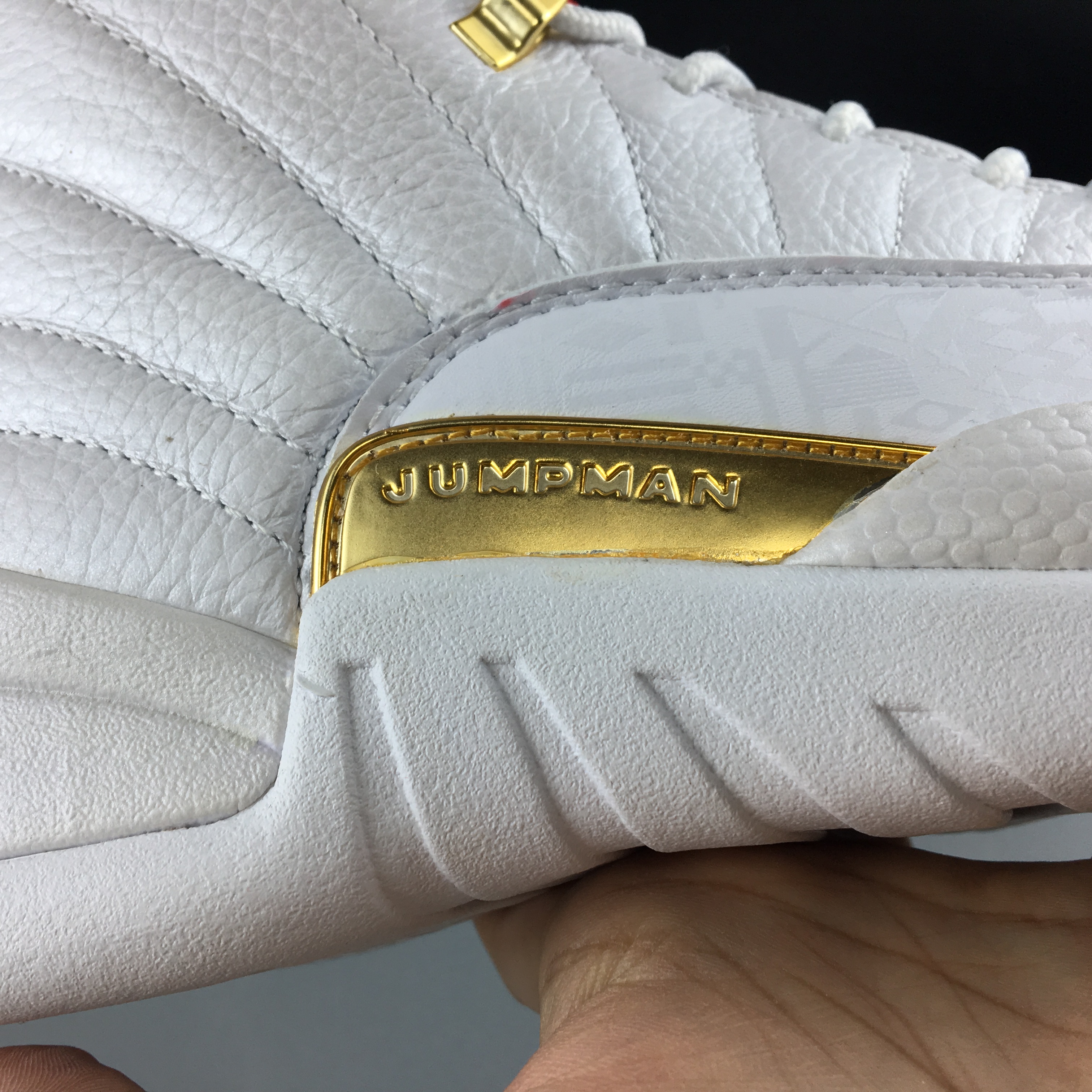 AIR JORDAN 12 “FIBA” 130690-107