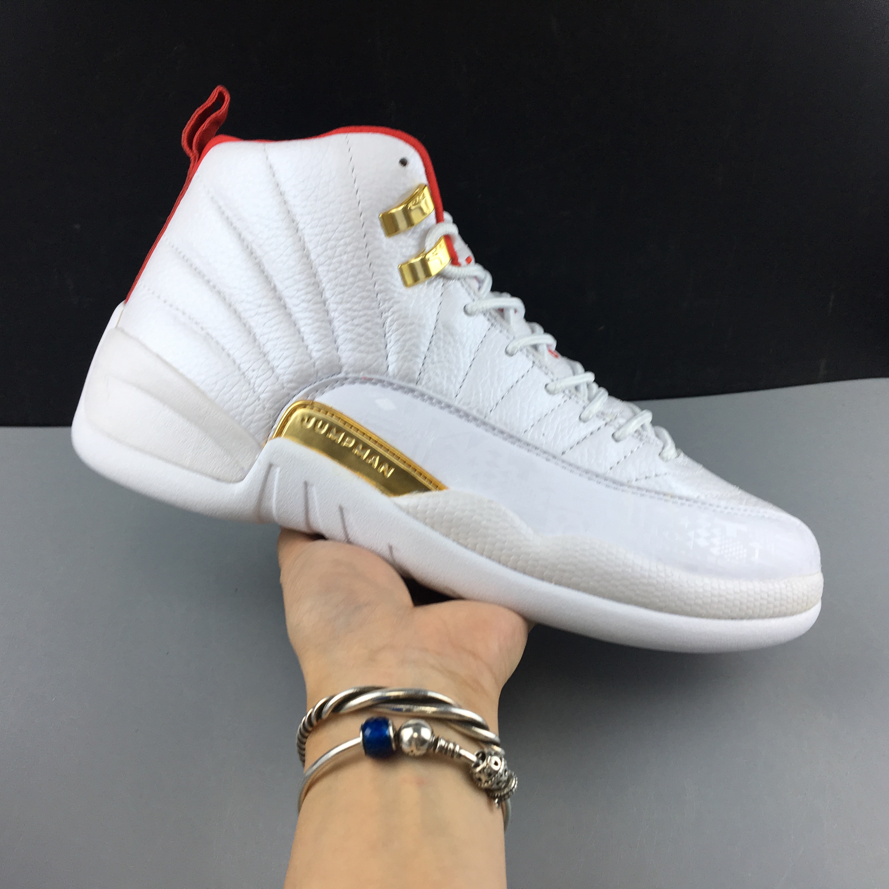 AIR JORDAN 12 “FIBA” 130690-107