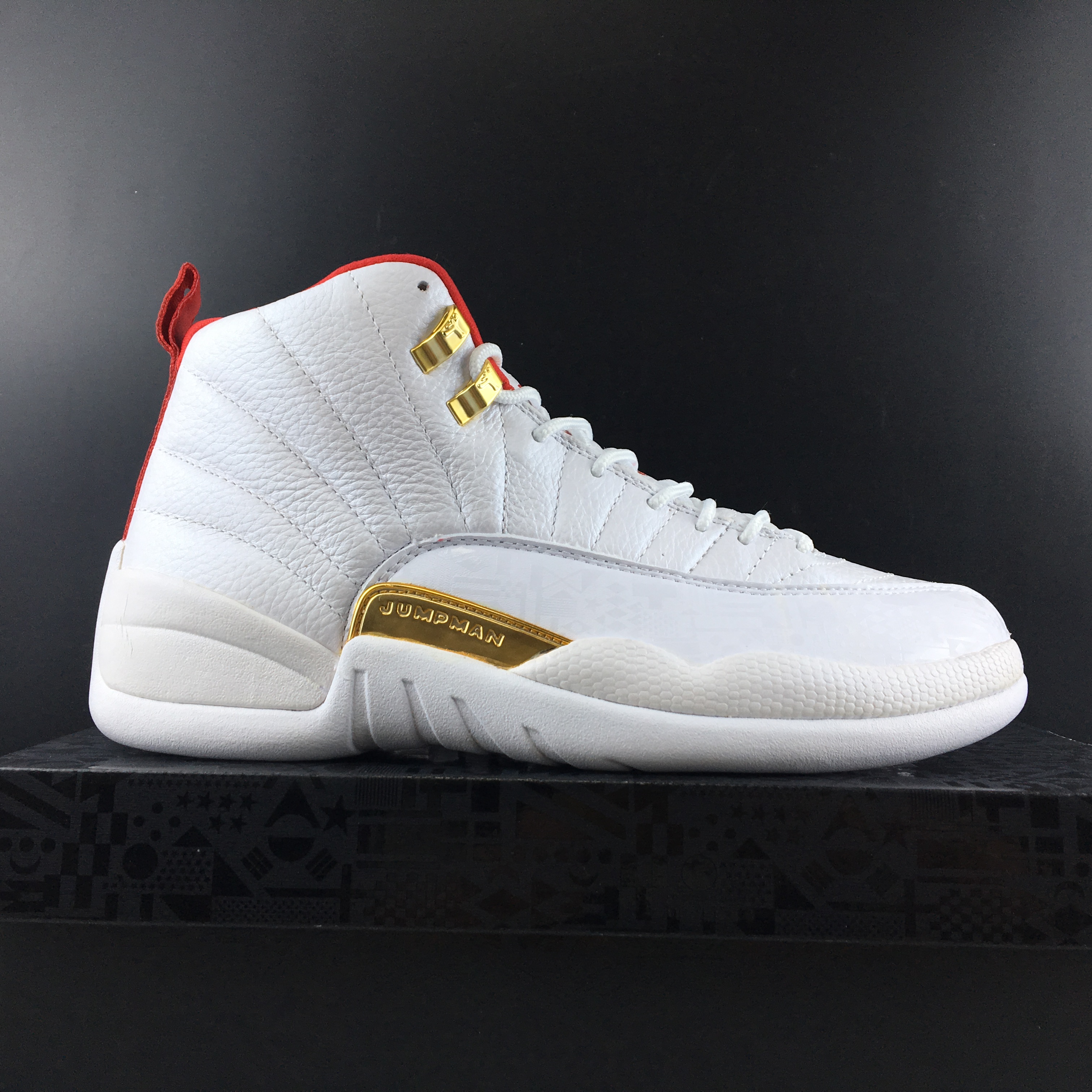 AIR JORDAN 12 “FIBA” 130690-107