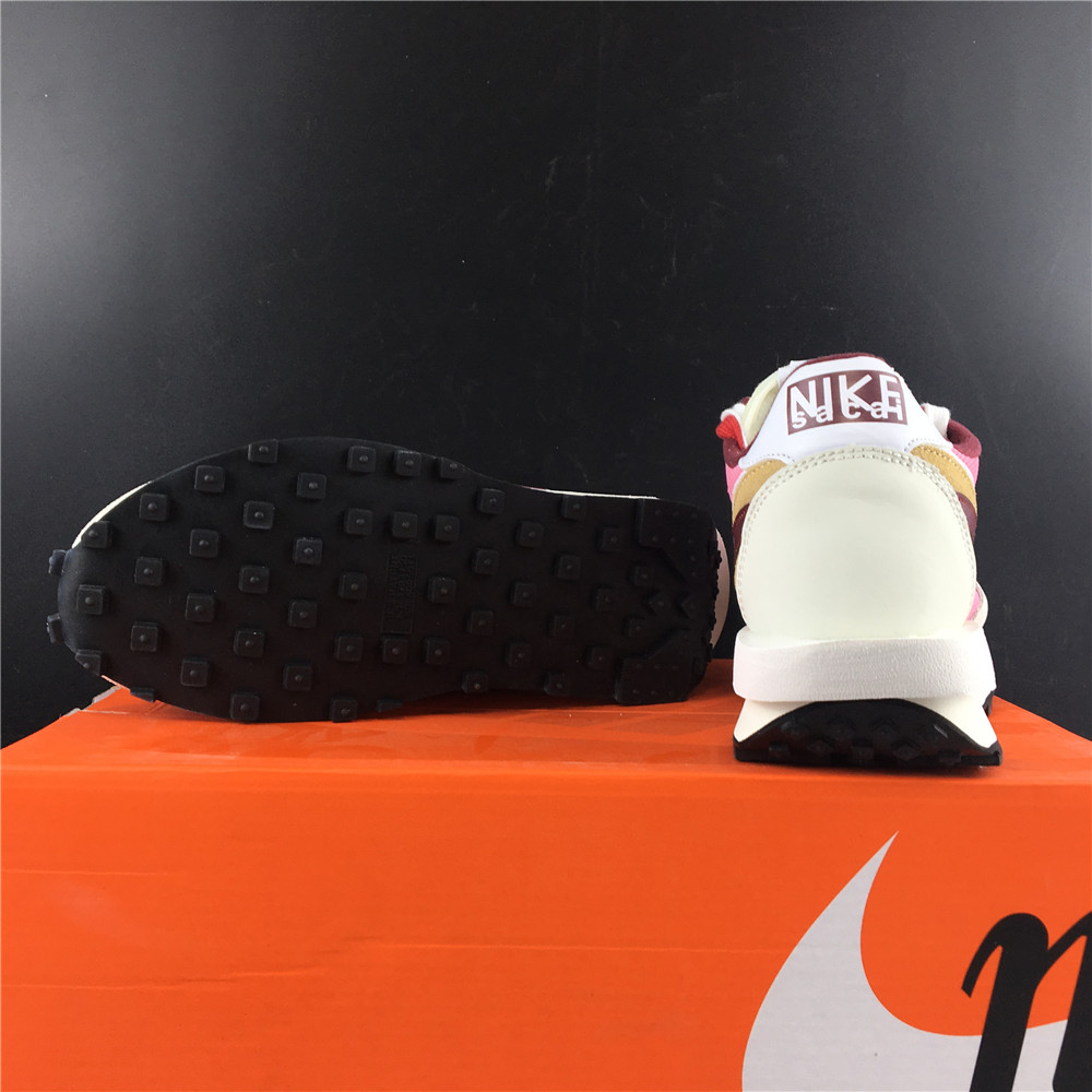 SACAI X  NIKE LVD WAFFLE  DAYBREAK BV0073-500