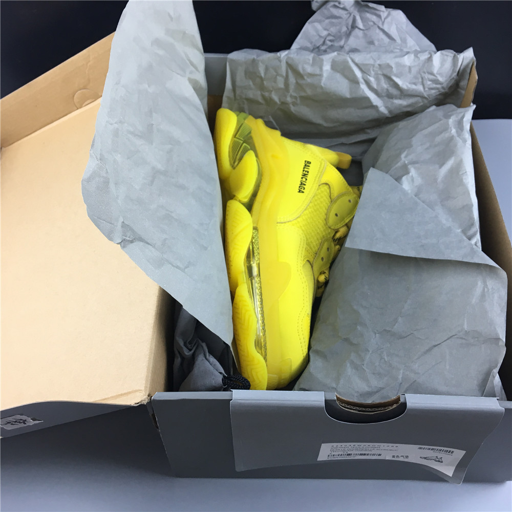 BLG  TRIPLE S YELLOW