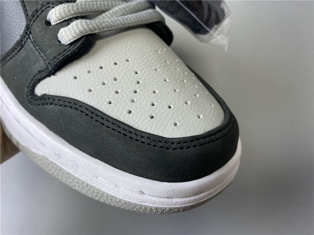 Nike SB Dunk Low J-Pack Shadow BQ6817 007