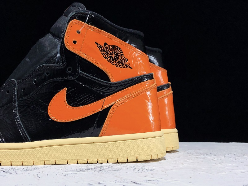 Retro High OG 555088-028