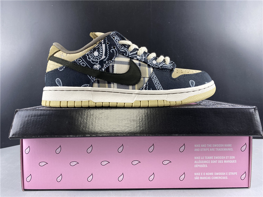 Travis Scott x Nike SB Dunk Low CT5053-001