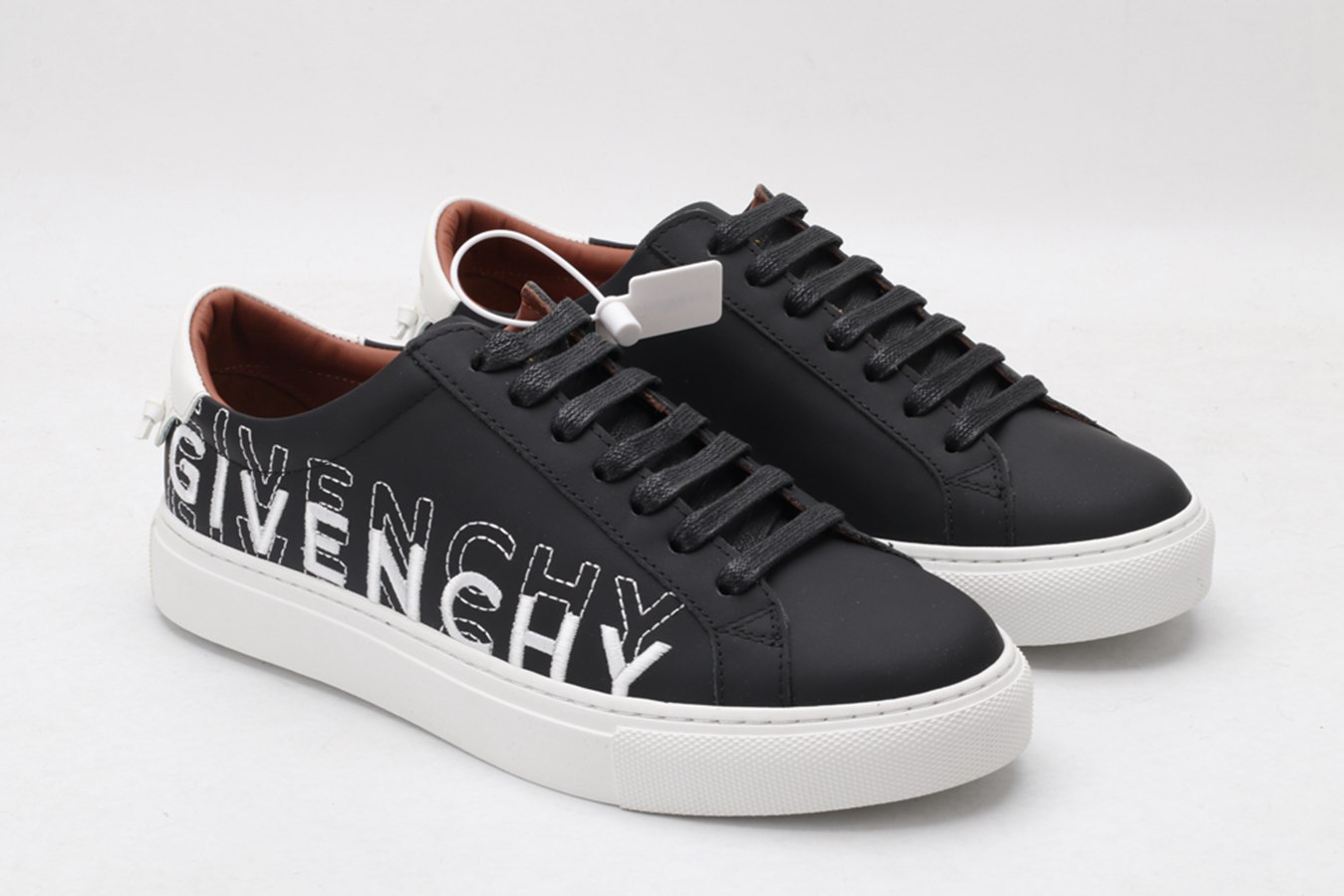 G*IVENCHY