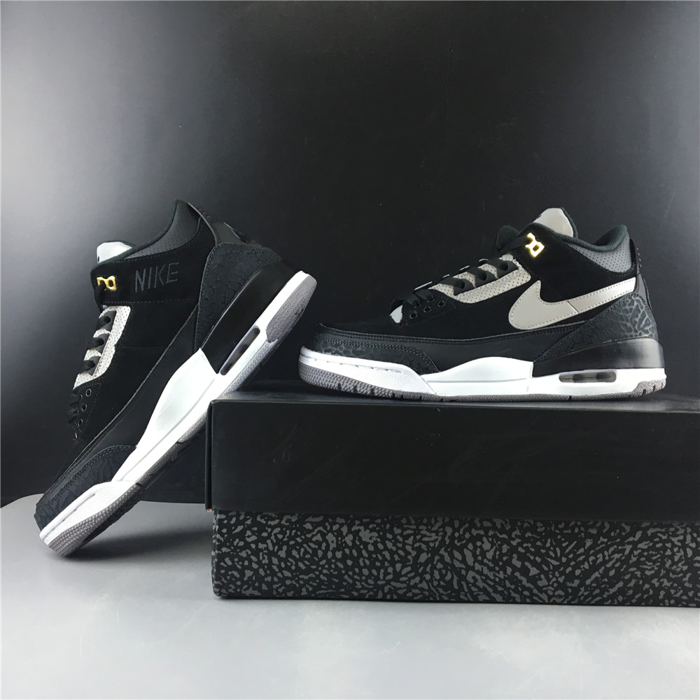 AIR JORDAN 3 GENERATION BLACK AND SHITE SILVER 3M REFLECTIVE