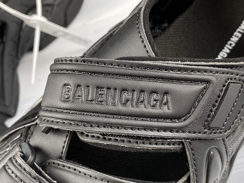 Ba*len*cia*ga track 4.0 black