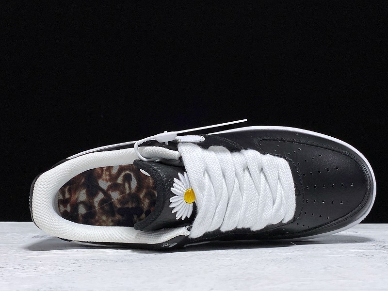 PEACEMINUSONE x Nike Air Force 1 AQ3692-001