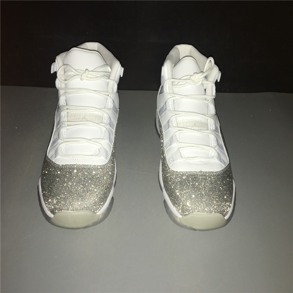 Air Jordan 11 WMNS Metallic Silver