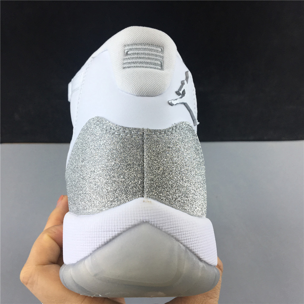 Air Jordan 11 WMNS Metallic Silver