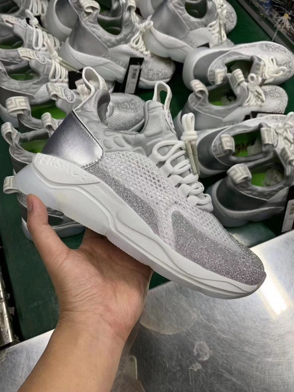 V*ersace CROSS CHAINER SNEAKERS grey&white