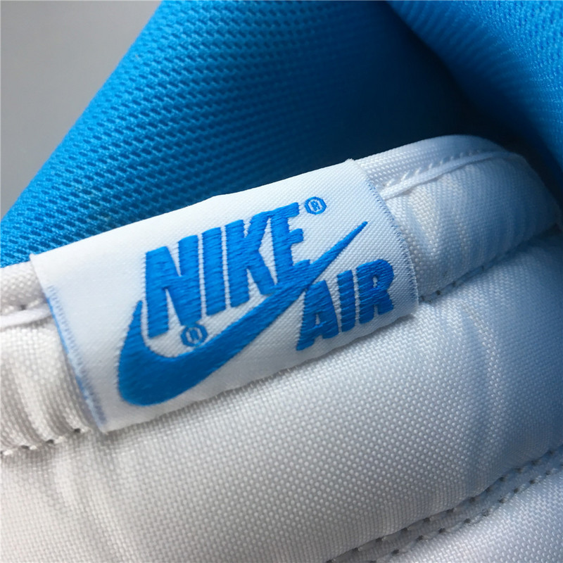 Air Jordan 1 Retro High OG "UNC"555088-117