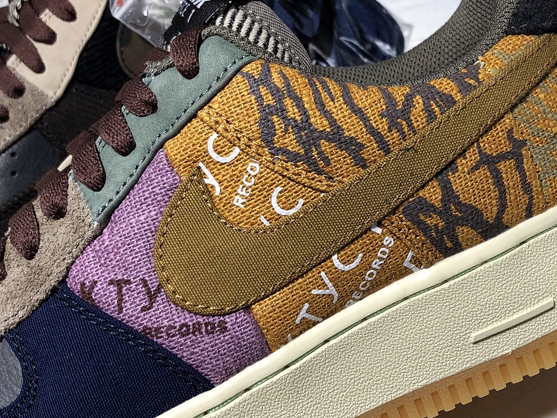Nike Air Force 1 x Travis Scott CN2405-900