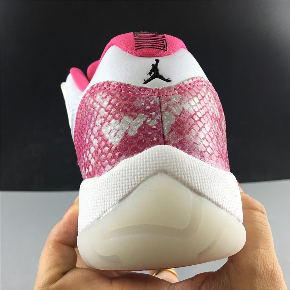 Air Jordan 11 Retro Low SNAKE NAVY PINK-WHITE