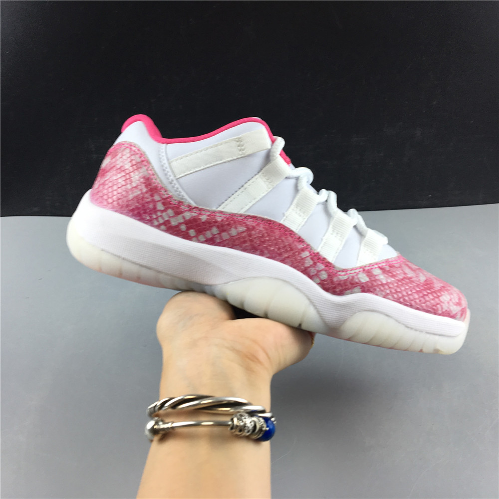 Air Jordan 11 Retro Low SNAKE NAVY PINK-WHITE