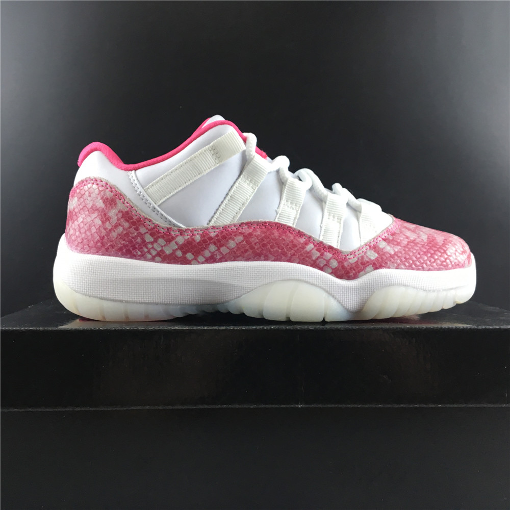 Air Jordan 11 Retro Low SNAKE NAVY PINK-WHITE