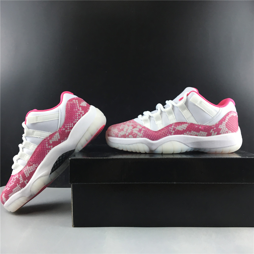 Air Jordan 11 Retro Low SNAKE NAVY PINK-WHITE