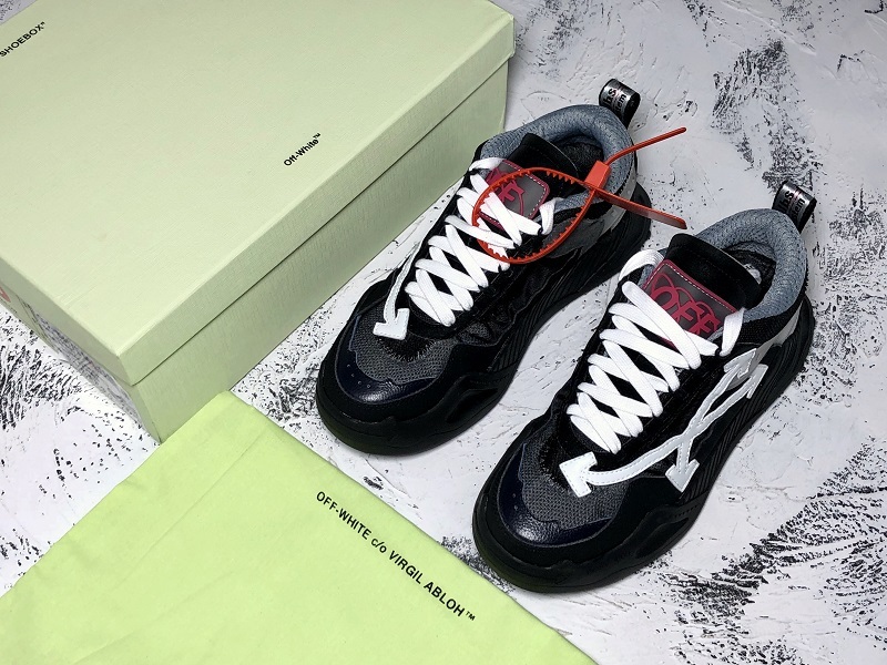 OFF-WHITE c/o ODSY-1000 Sneakers