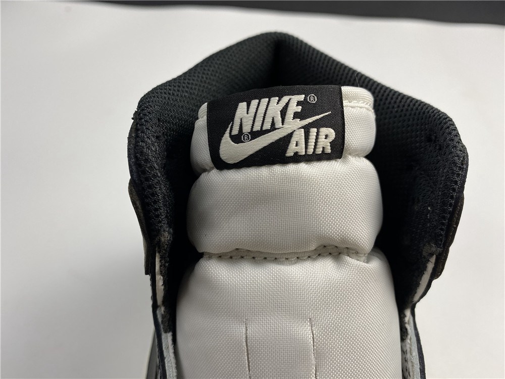 Air Jordan 1 High OG "Dark Mocha