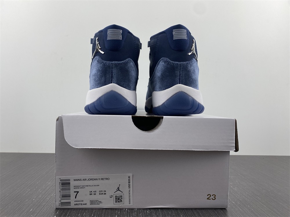 Air Jordan 11 Velvet Midnight Navy