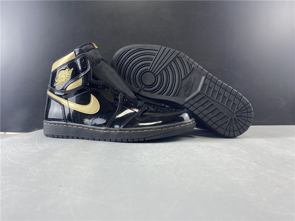 Air Jordan 1 High OG  555088-032