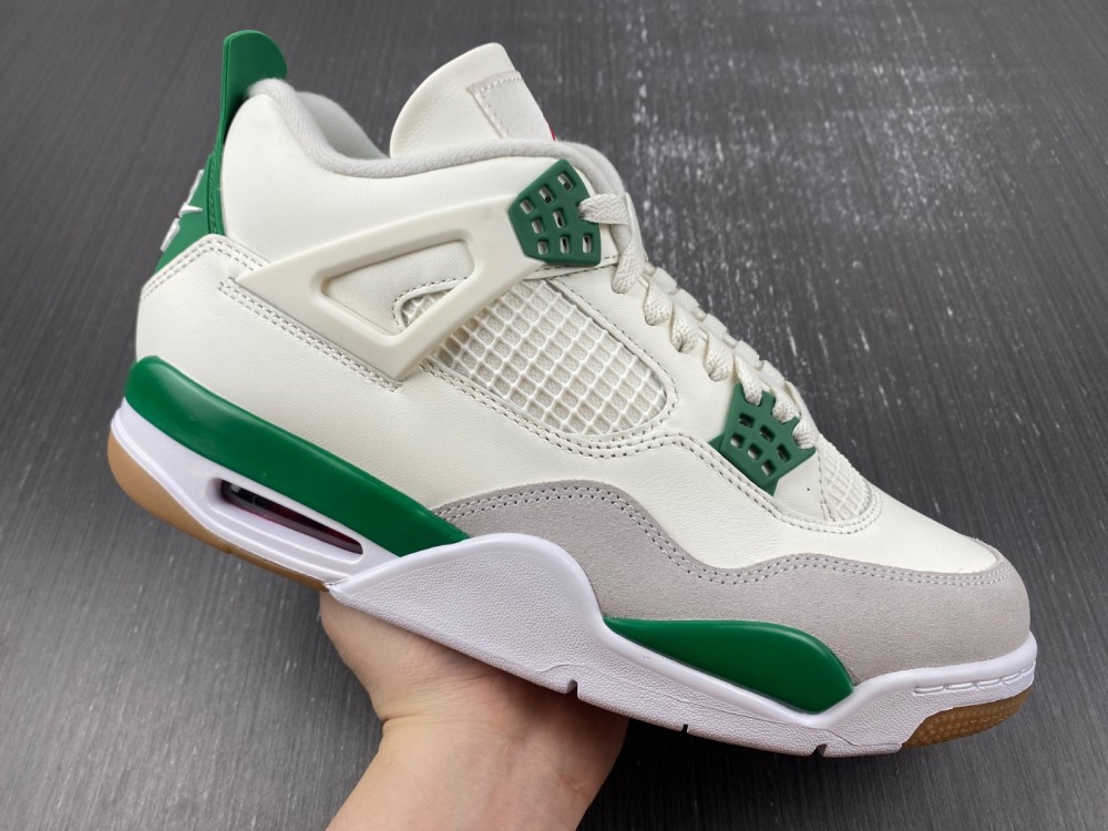 Air Jordan 4 Pine Green
