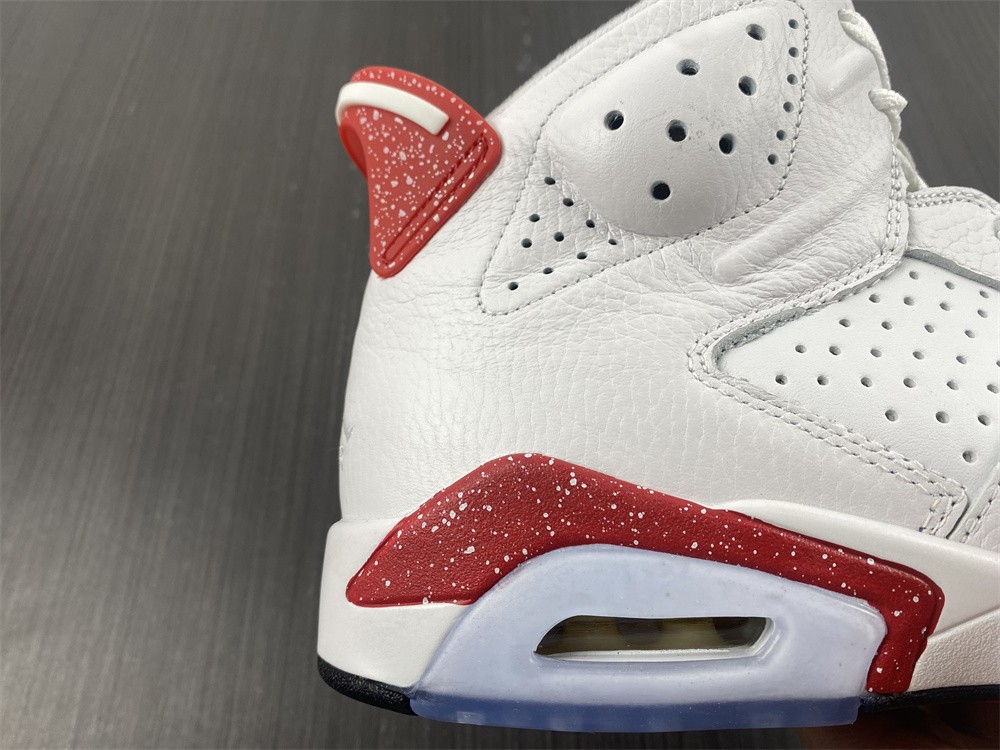 Air Jordan 6 Red Oreo