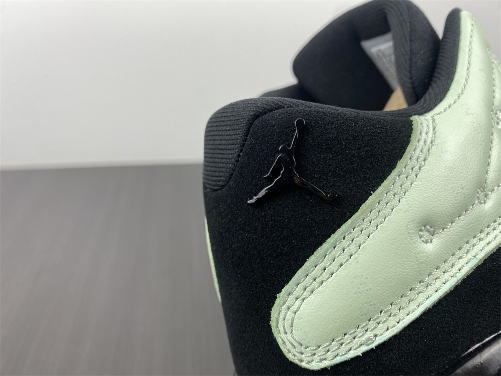 Air Jordan 13 Low Singles Day