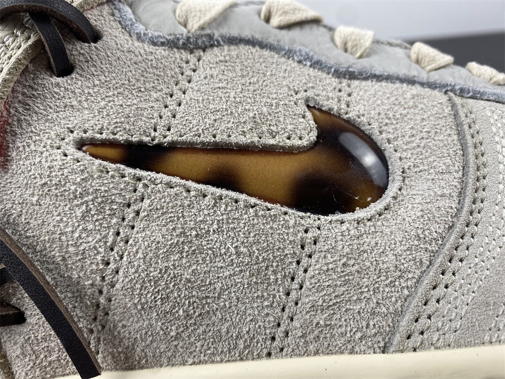 Bodega x Dunk High Friends & Family CZ8125-100
