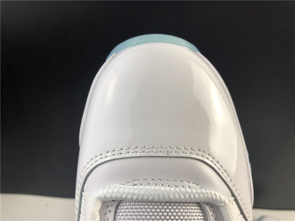 Air Jordan 11 Low Legend Blue