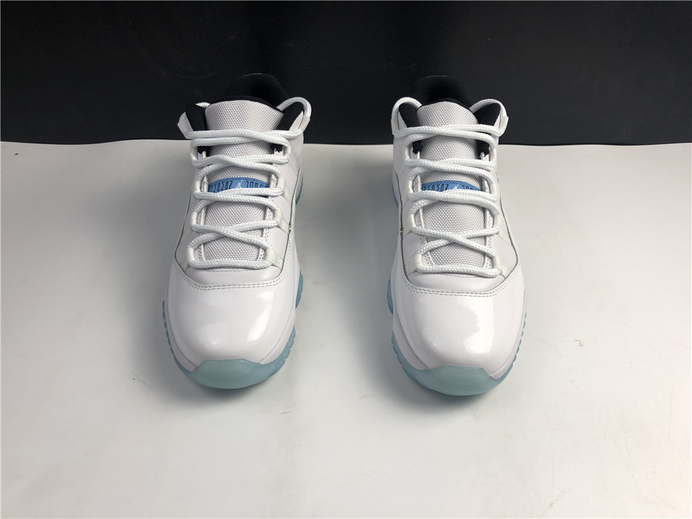 Air Jordan 11 Low Legend Blue