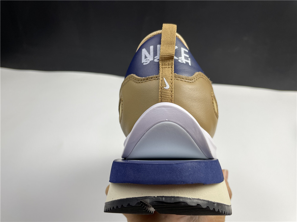 Sacai x Nike Vapor Waffle Sesame/Blue Void-White