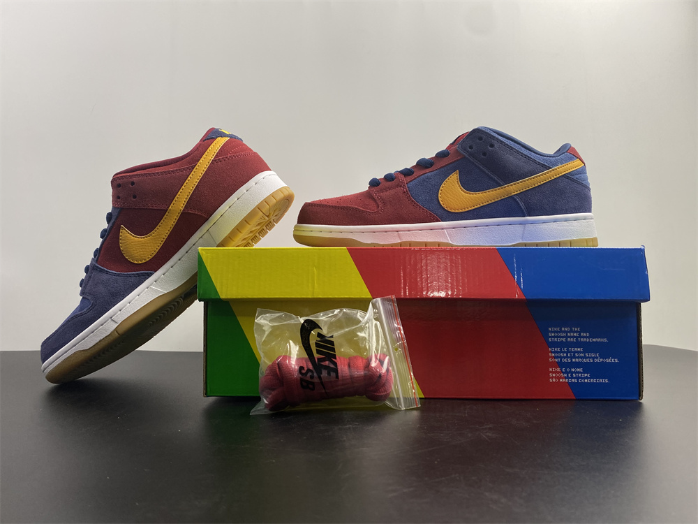 Nike SB Dunk Low Barcelona