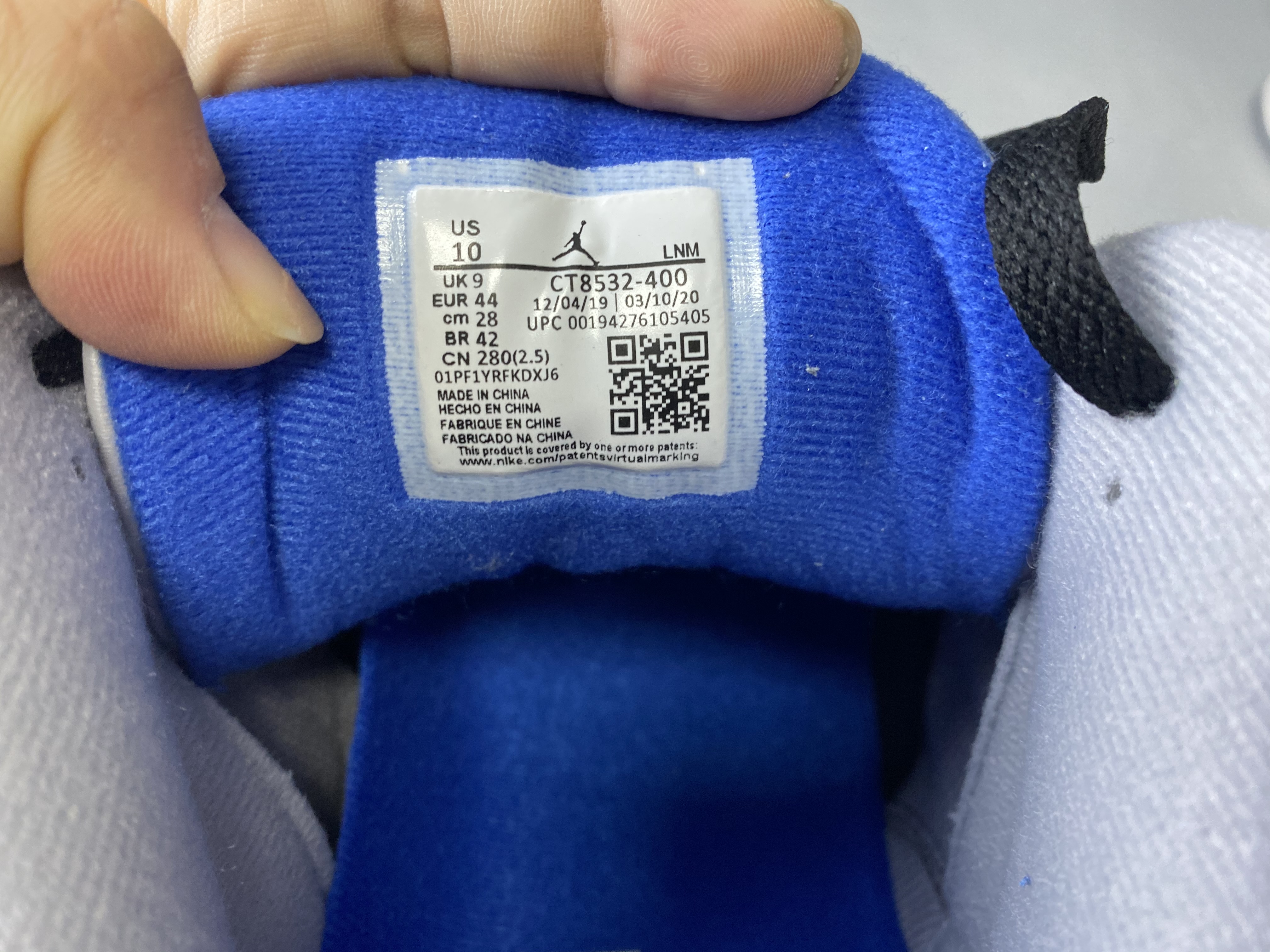Air Jordan 3 Varsity Royal