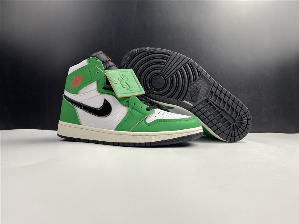 Air Jordan 1 High OG "Lucky Green"