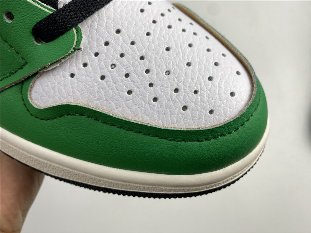 Air Jordan 1 High OG "Lucky Green"