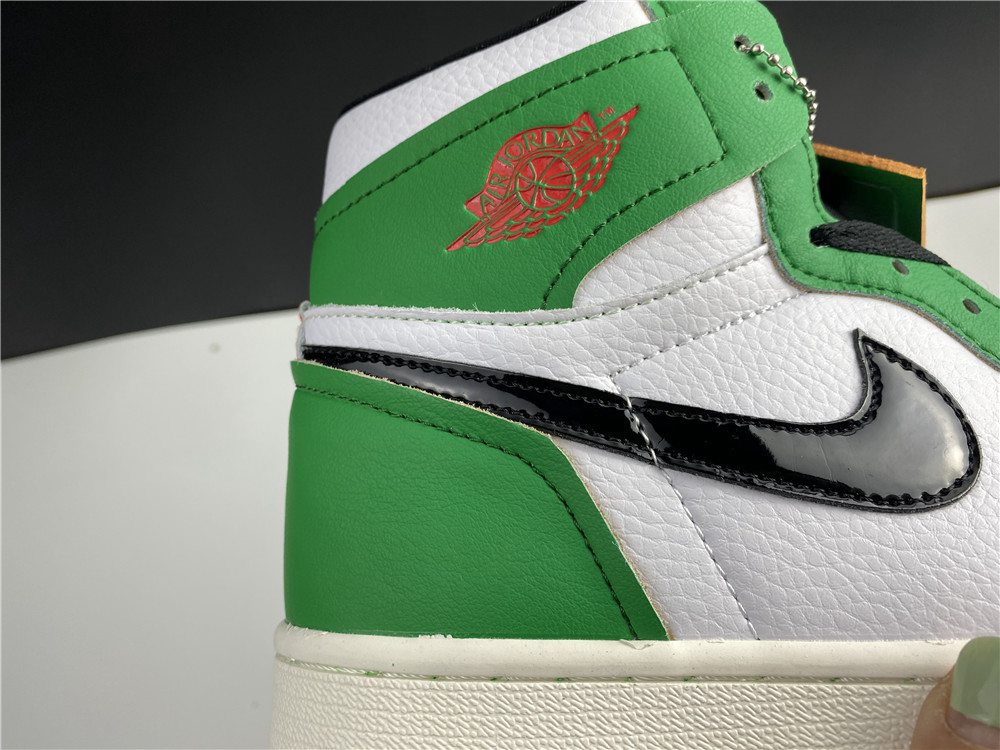 Air Jordan 1 High OG "Lucky Green"
