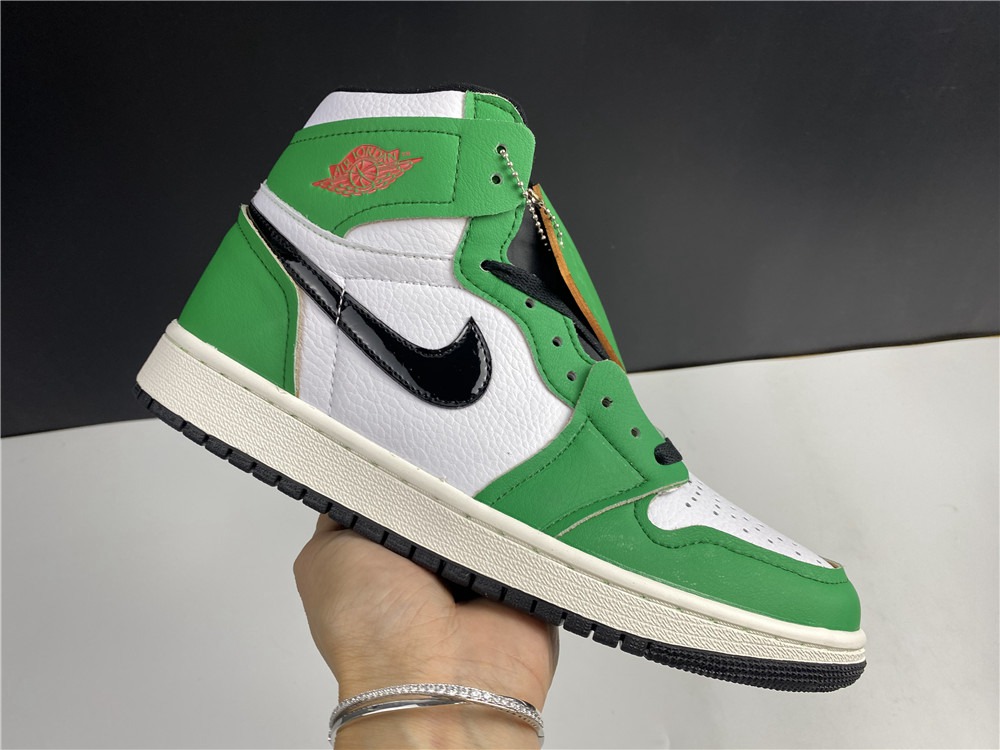 Air Jordan 1 High OG "Lucky Green"