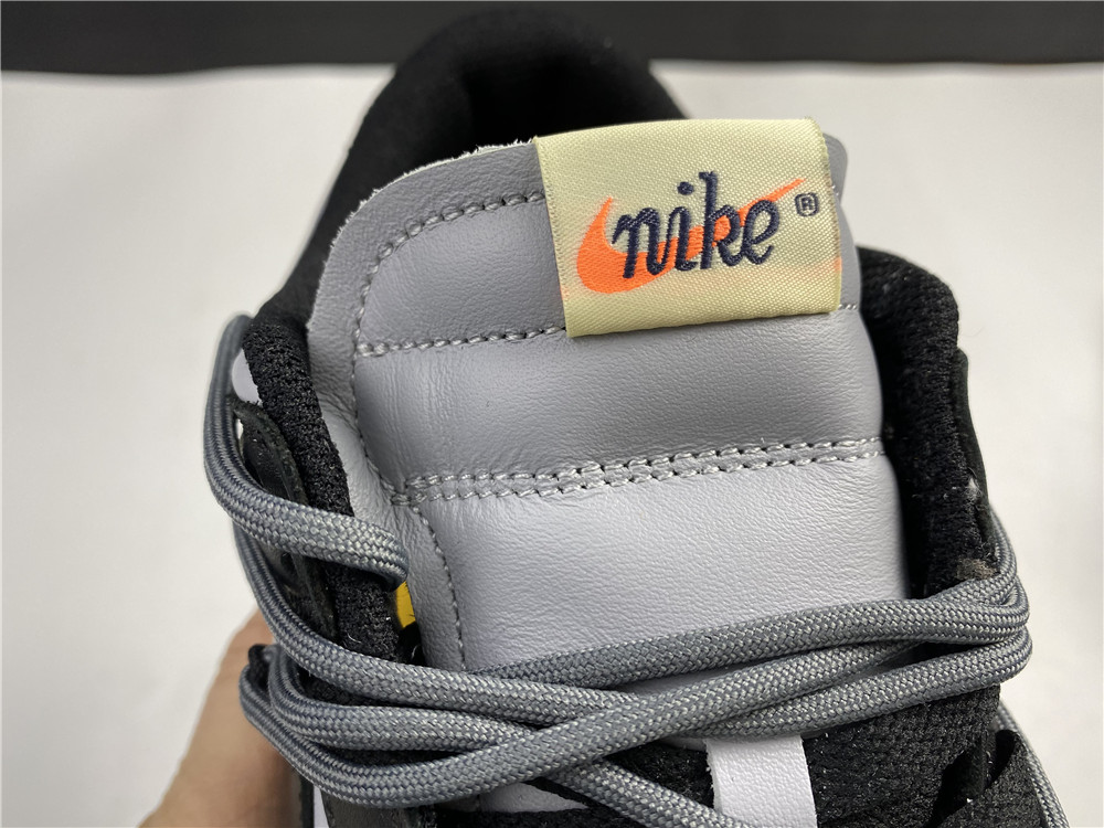 Off-White x Nike Dunk Low Shadow