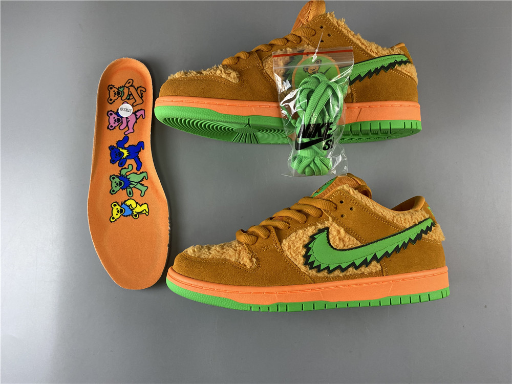 Grateful Dead x Nike SB Dunk Low