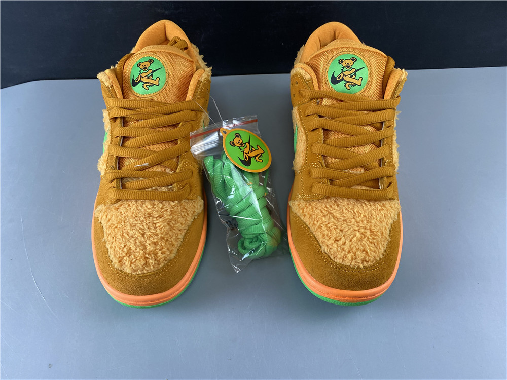 Grateful Dead x Nike SB Dunk Low